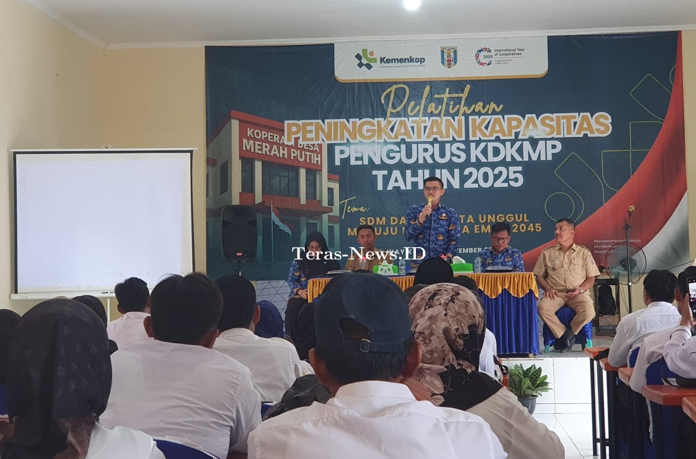 Mewakili Bupati Ayu, Asisten II Dr. Arie Anthony Thamrin, S.STP., M.IP., CGCAE., CGRE Membuka Pelatihan Peningkatan Kapasitas Pengurus KDKMP Tahun 202